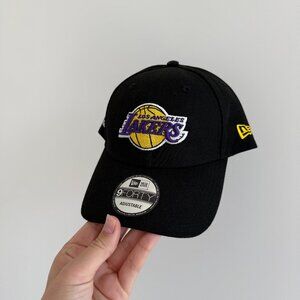 NWT Los Angeles Lakers Basketball 9Forty Hat